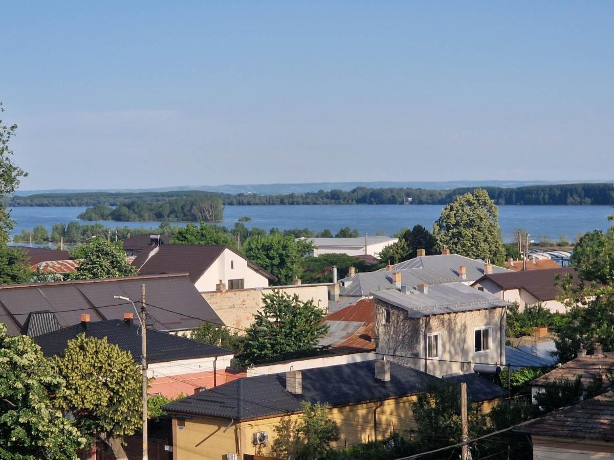 Apartament Cu 2 Dormitoare - Madalina Corabia Kültér fotó