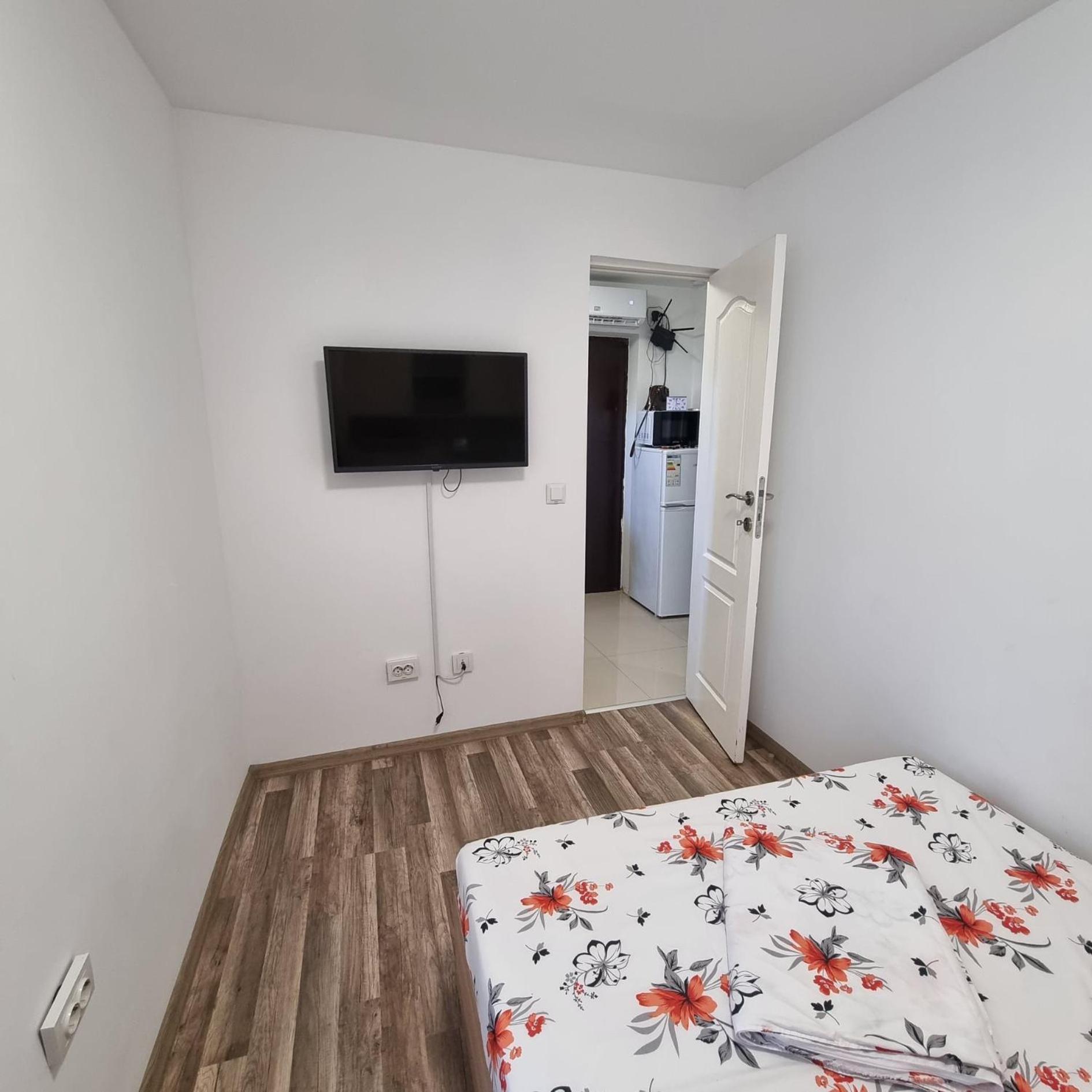 Apartament Cu 2 Dormitoare - Madalina Corabia Kültér fotó